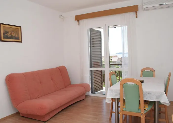 4494d * אורביץ